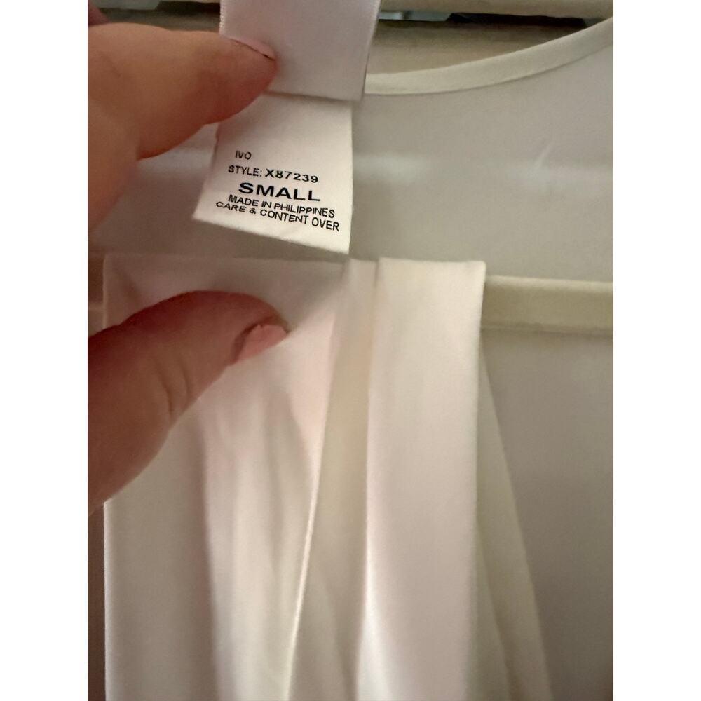 Natori ivory full-length bridal robe with romantic lace trim - Picture 5 of 8